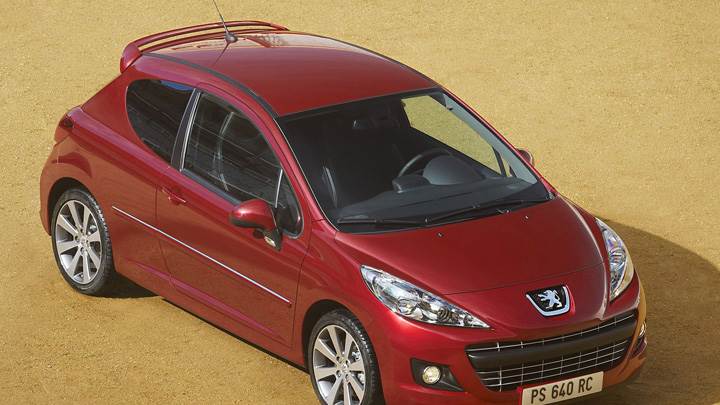 Peugeot 207 GTi THP 175 Restyled In Red Top Pose